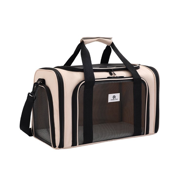 Portable pet bag with shoulder design